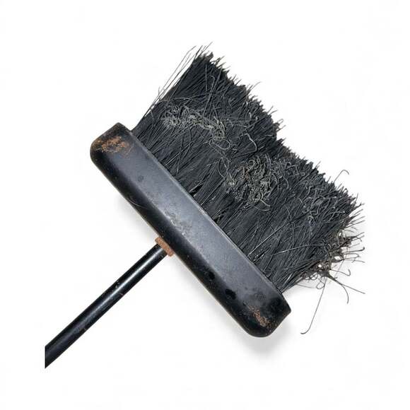 Late 20th Century 4-Piece Brass and Iron Fireplace Tool Set - Picture 4 of 13